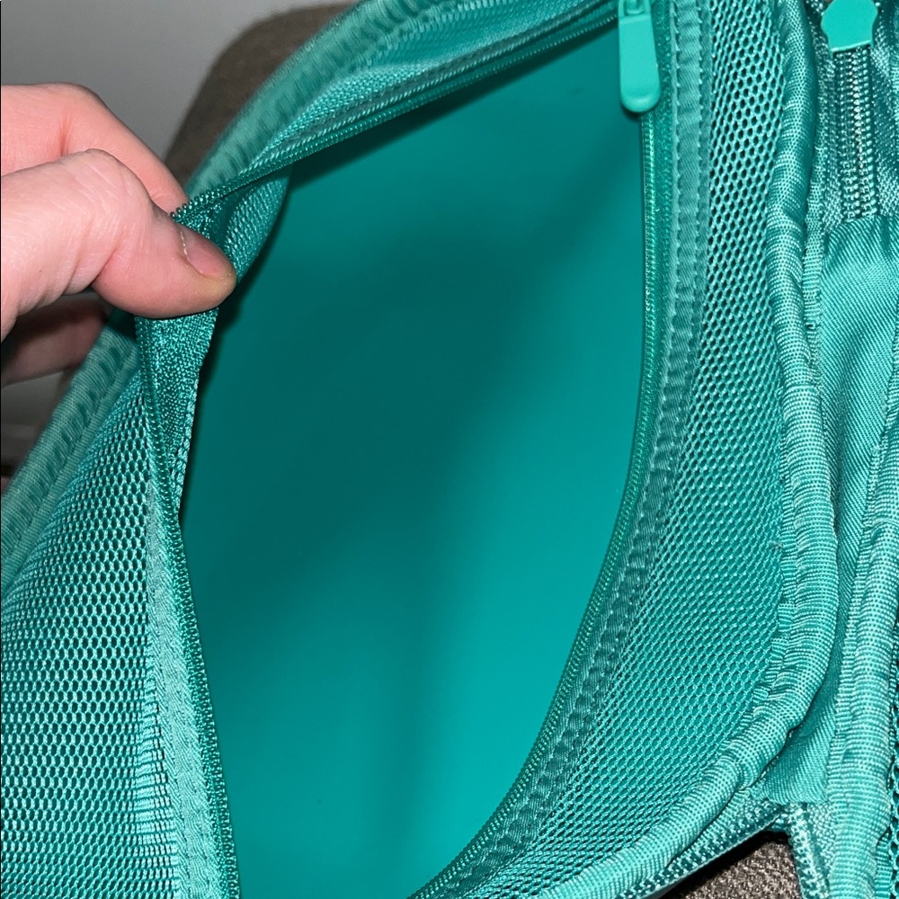 One Skin Teal Cosmetic Bag - Picture 6 of 10